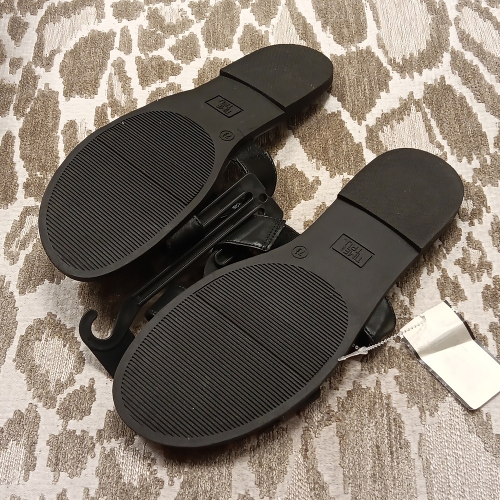Time & Tru Memory Foam Sandals - Picture 3 of 4